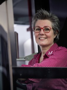 Conductrice de bus TPF, Martine Oertle se sent «privilégiée»