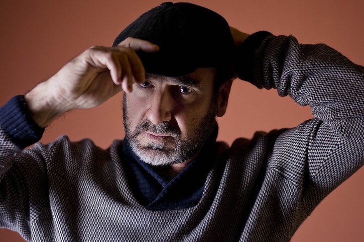 Eric Cantona, homme aux multiples facettes. © KEYSTONE/AP/DOMENICO STINELLIS