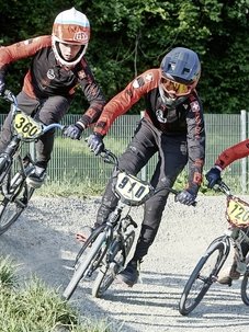 Le BMX fribourgeois progresse malgré l'absence de piste