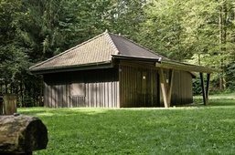 En été, les cabanes forestières font le plein