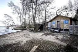 Grande Cariçaie: la destruction des chalets est lancée