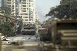 L’armée israélienne avance en terrain miné à Gaza