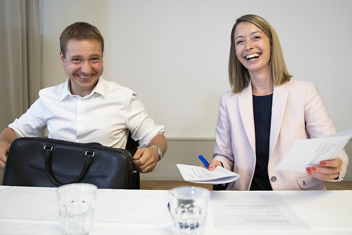 Philippe Nantermod et Johanna Gapany renoncent à se représenter à la vice-présidence du PLR. (archives). © KEYSTONE/PETER KLAUNZER