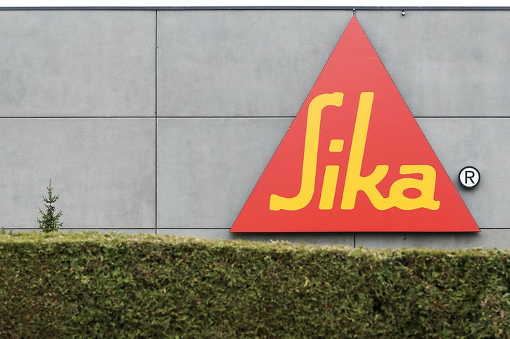 Au premier trimestre, Sika a enregistré un chiffre d'affaires en hausse de 13,8% sur un an à 2,65 milliards de francs. (archive) © KEYSTONE/CHRISTIAN BEUTLER