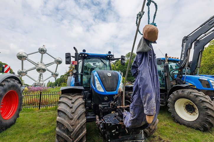 La législation a été prise pour cible par le Parti populaire européen, sous pression des milieux agricoles (archives). © KEYSTONE/EPA/Olivier Matthys