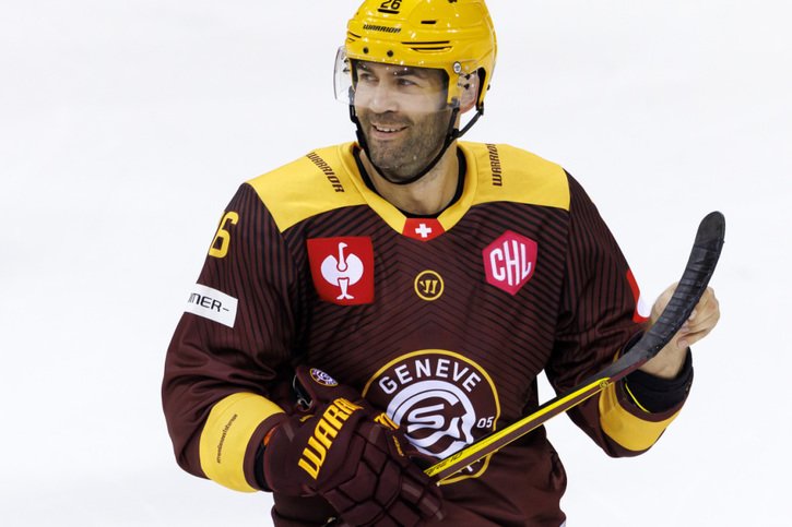 Daniel Winnik a terminé sa carrière en Suisse après plusieurs années passées en NHL. © KEYSTONE/SALVATORE DI NOLFI