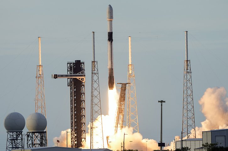 SpaceX affirme avoir réussi 364 décollages de ses fusées Falcon (archives). © KEYSTONE/AP/John Raoux