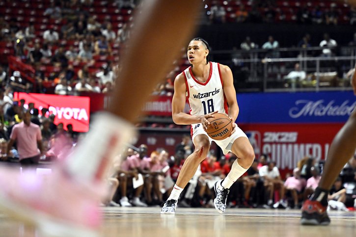 Kyshawn George (18) a marqué 7 points pour son premier match avec Washington, en Summer League © KEYSTONE/AP/David Becker