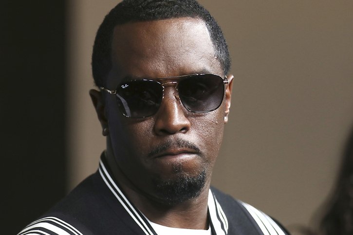 Sean "Diddy" Combs est décrit dans les plaintes comme un prédateur sexuel utilisant alcool et drogues pour obtenir la soumission de ses victimes (archives). © KEYSTONE/AP/Willy Sanjuan